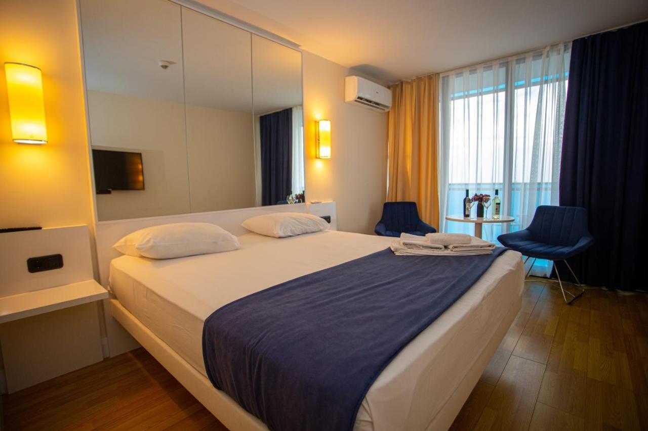 Grand Hotel ☆ Orbi City Batumi Eksteriør bilde