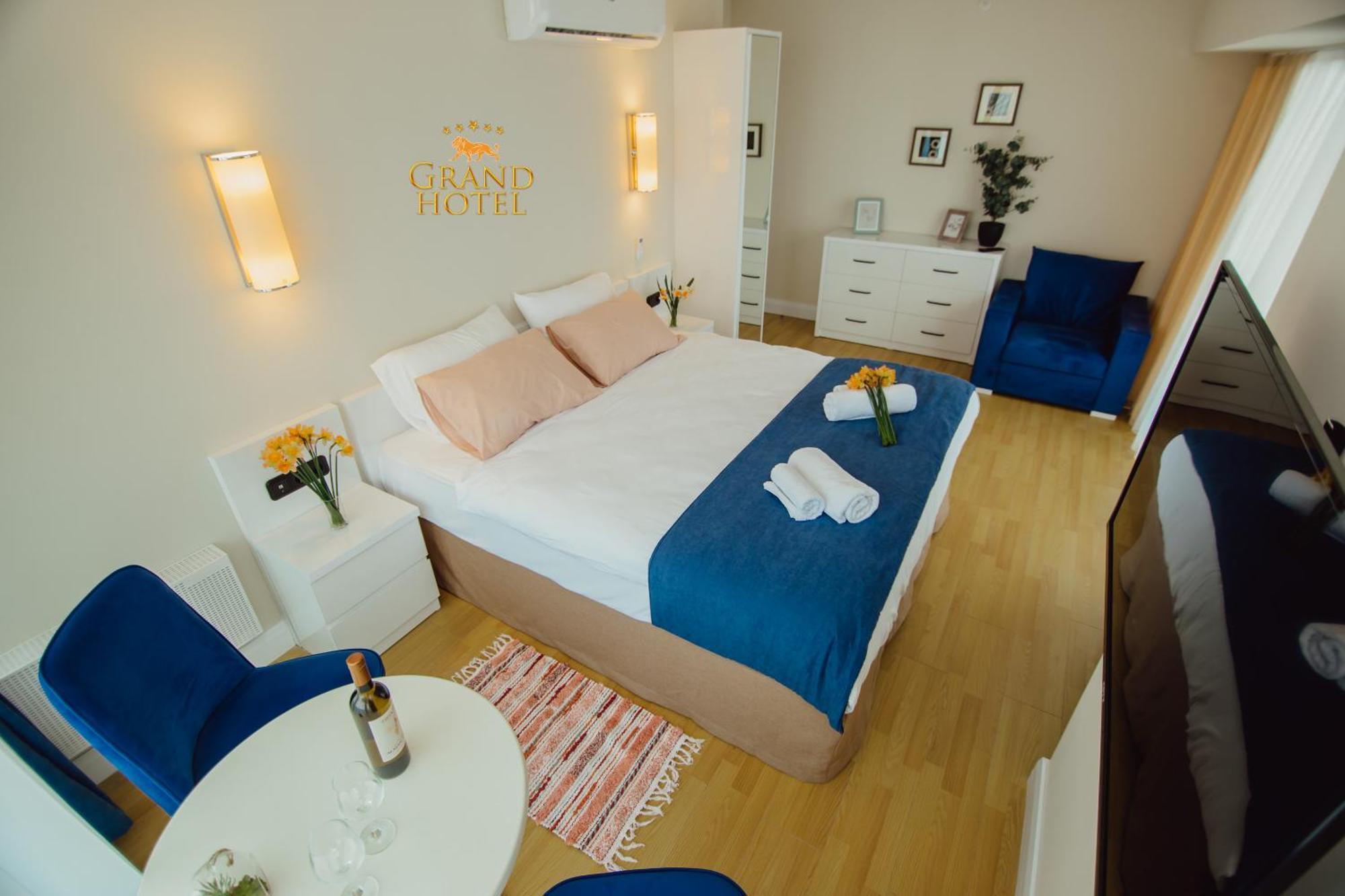 Grand Hotel ☆ Orbi City Batumi Eksteriør bilde