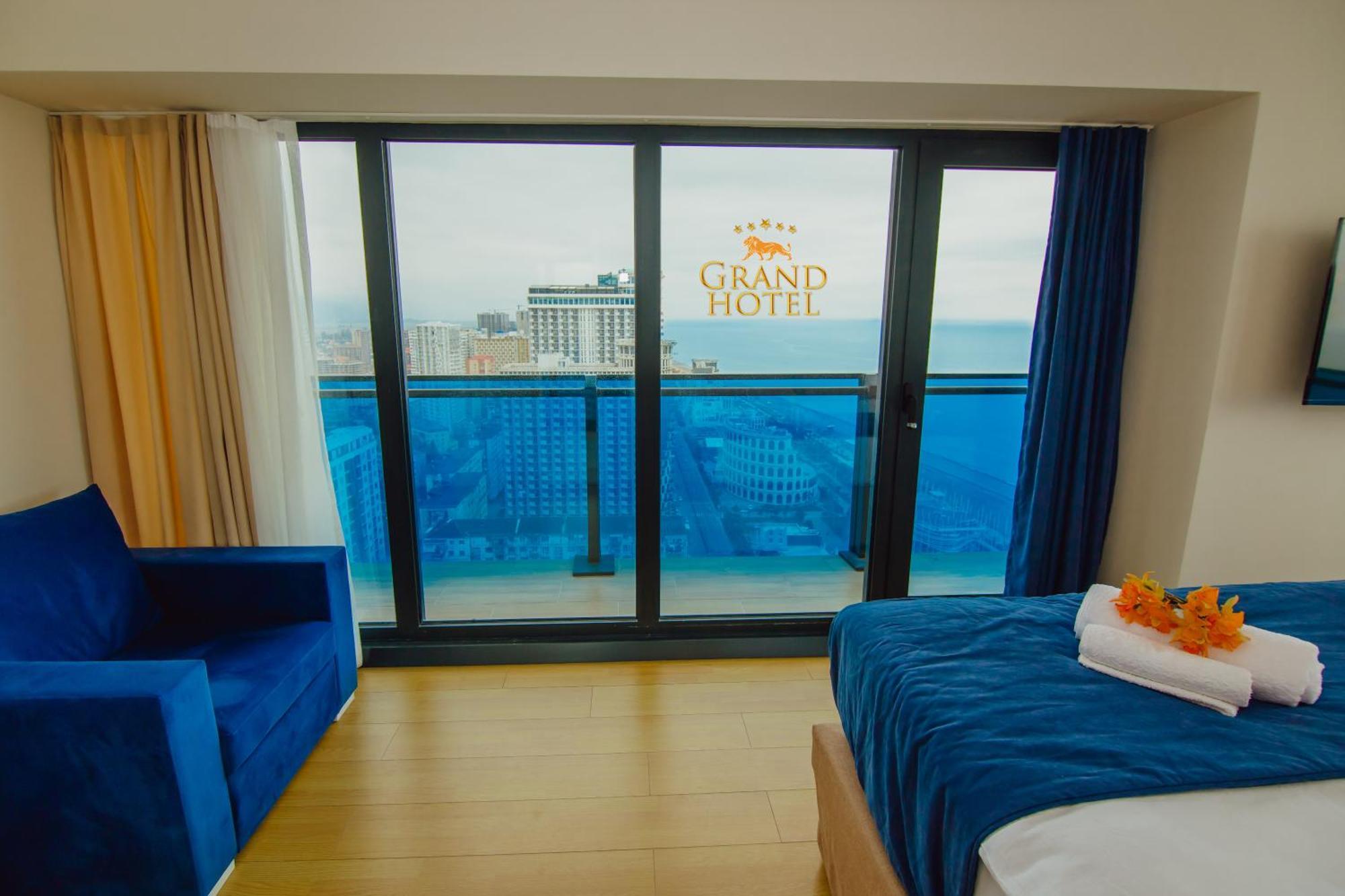 Grand Hotel ☆ Orbi City Batumi Eksteriør bilde