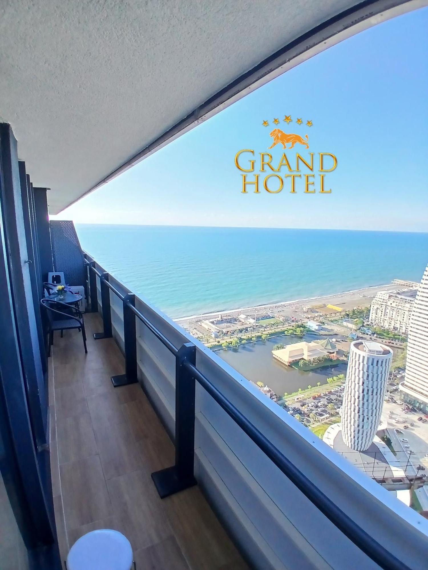 Grand Hotel ☆ Orbi City Batumi Eksteriør bilde